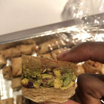 Nablus Sweets - Pretty yum 4/5. Pistachio was plentiful - Desserts Near Me - Bridgeview, Illinois