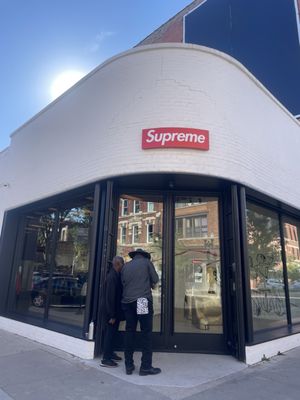 Supreme by null