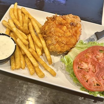 Dog And Duck - Wingless Yardbird - Seafood Near Me - Summerville, South Carolina Dog And Duck - Wingless Yardbird - Seafood Near Me - Summerville, South Carolina