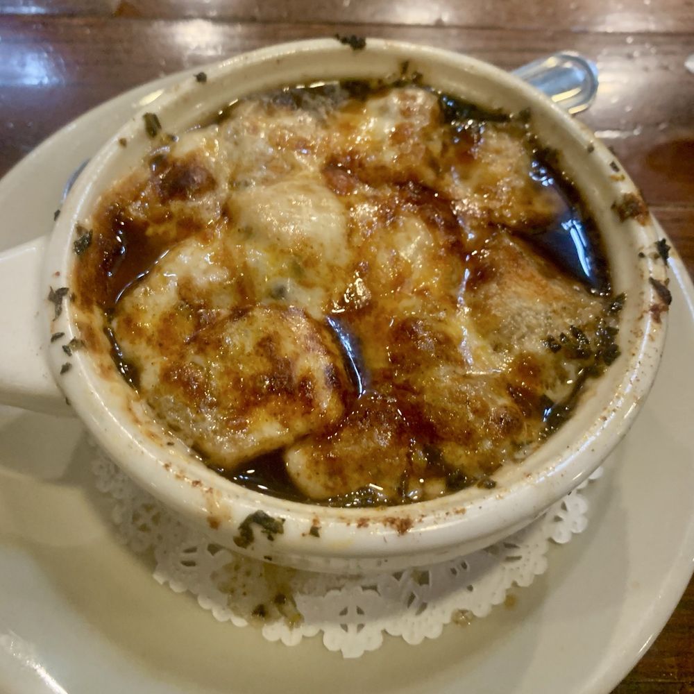 Houligans Steak & Seafood Pub - Crock of French Onion Soup - Seafood Near Me - Eau Claire, Wisconsin