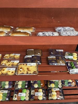 Max's Restaurant Chicago, Cuisine of the Philippines by null