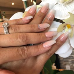 Infinity Nail Bar - By helen