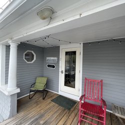 Nautilus - Front porch