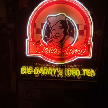 Dreamland BBQ - Exterior sign for Dreamland BBQ in Tuscaloosa. - Barbeque Near Me - Tuscaloosa, Alabama