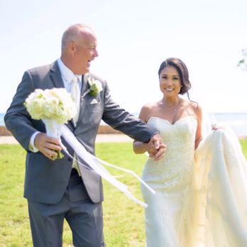 Spinning Web Florist - Best day ever and Spinning Web helped make it beautiful! Forever grateful! - Florists Near Me - Honolulu, Hawaii Spinning Web Florist - Best day ever and Spinning Web helped make it beautiful! Forever grateful! - Florists Near Me - Honolulu, Hawaii