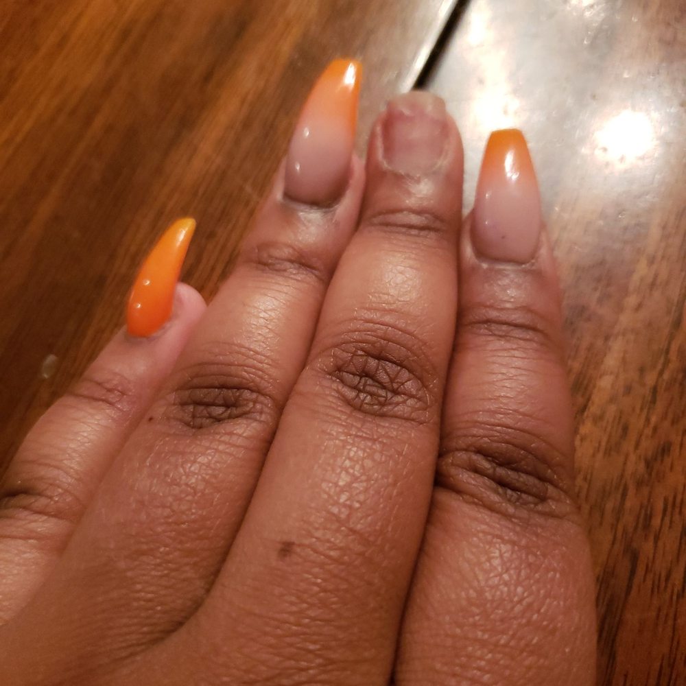 Posh Nails - Dont waste you money, they do horrible work for high prices - Nail Salons Near Me - Lawrenceville, Georgia