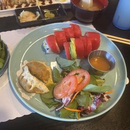 Hawaiian Roll + lunch combo Hawaiian Roll + lunch combo