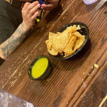 L & J Cafe - The chips and salsa verde are SOOO GOOD OMG! We're on our second round lol - Mexican Near Me - El Paso, Texas