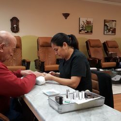 Spa Nails Plaza - Getting my husband a manicure