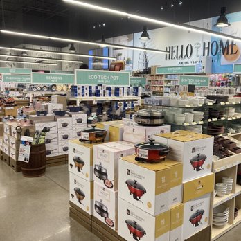 H Mart - Austin - Kitchen area - Grocery Near Me - Austin, Texas