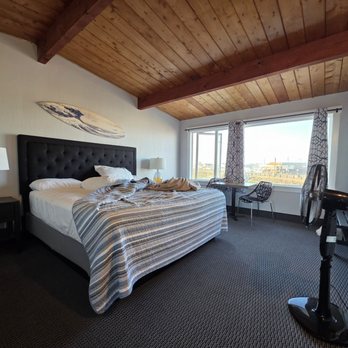Saltwater Inn - Bedroom - Hotels Near Me - Westport, Washington Saltwater Inn - Bedroom - Hotels Near Me - Westport, Washington