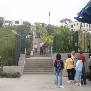 The Dana Headlands Public Funicular - waiting to ride! (lower entry) - Public Transportation Near Me - Dana Point, California The Dana Headlands Public Funicular - waiting to ride! (lower entry) - Public Transportation Near Me - Dana Point, California