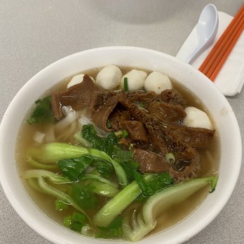 Canton Wonton House - Beef tripe with fish ball noodle soup - Cantonese Near Me - Seattle, Washington Canton Wonton House - Beef tripe with fish ball noodle soup - Cantonese Near Me - Seattle, Washington