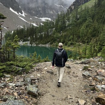 Lake Louise - Lakes Near Me - Lake Louise, Alberta Lake Louise - Lakes Near Me - Lake Louise, Alberta