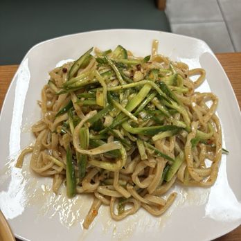 Tasty House - Oil splashed noodles - Chinese Near Me - San Diego, California
