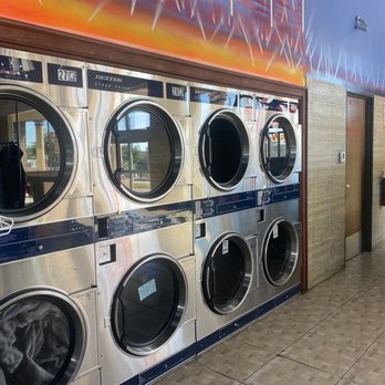 Fox Fuels Tacos and More - Gas Stations Near Me - Dallas, Texas