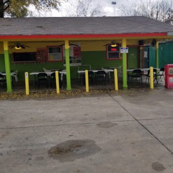 Taqueria Rosy - the outside of a taqueria - Mexican Near Me - Conroe, Texas Taqueria Rosy - the outside of a taqueria - Mexican Near Me - Conroe, Texas
