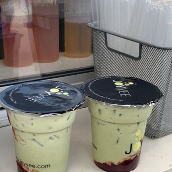 Joy Yee Noodle - Iced Strawberry Matcha - Chinese Near Me - Chicago, Illinois