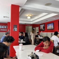 Batchoyan Ilonggo Restaurant - Nice ambience.