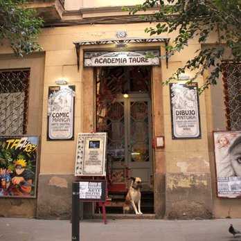 Academia Taure - Nuestra entrada :-) www.academiataure.com - Art Schools Near Me - Barcelona, B
