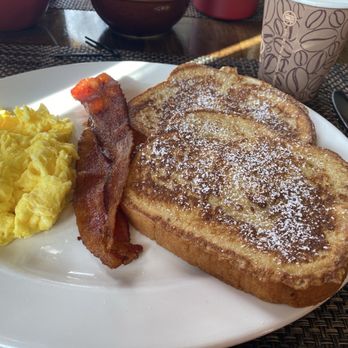 The Edgewater Hotel - Absolutely yes to the fresh cooked breakfast - Bed & Breakfast Near Me - Winter Garden, Florida The Edgewater Hotel - Absolutely yes to the fresh cooked breakfast - Bed & Breakfast Near Me - Winter Garden, Florida