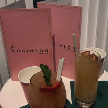 The Robinson Cocktail Lounge - Cocktail Bars Near Me - Orlando, Florida The Robinson Cocktail Lounge - Cocktail Bars Near Me - Orlando, Florida
