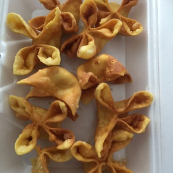 3 Chef's at Brickell - Crab Rangoon with no seafood but was decent tasting - Chinese Near Me - Miami, Florida 3 Chef's at Brickell - Crab Rangoon with no seafood but was decent tasting - Chinese Near Me - Miami, Florida