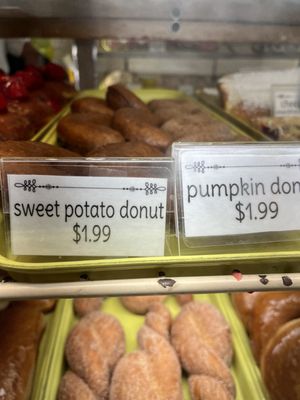 Roeser's Bakery by null