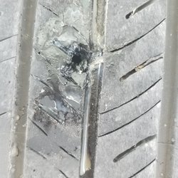 Les Schwab Tire Center - The hole in my tire.