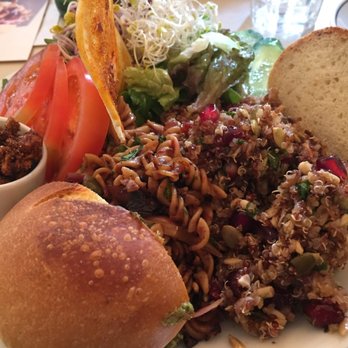 Barcomi's Deli - The salad plate, I chose quinoa and vegan pasta. - Cafes Near Me - Berlin, BE Barcomi's Deli - The salad plate, I chose quinoa and vegan pasta. - Cafes Near Me - Berlin, BE