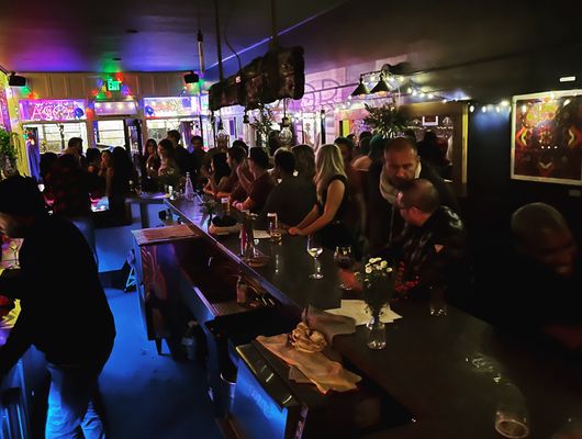 Ora Wine bar by null