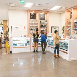 ASHE Society - A dedicated budtender is always available to deliver knowledgeable expertise and listen to each customer's needs.