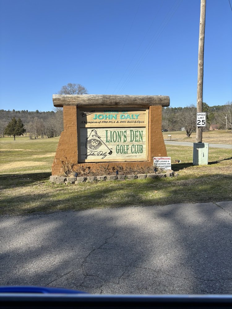 Social spots from Lion's Den Golf Club