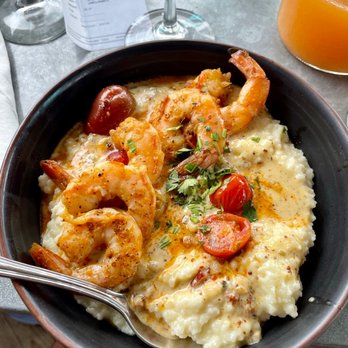 Leeland House - Shrimp and grits - Breakfast & Brunch Near Me - Houston, Texas Leeland House - Shrimp and grits - Breakfast & Brunch Near Me - Houston, Texas