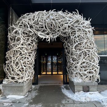 Jackson Hole Airport - JAC - Airports Near Me - Jackson, Wyoming