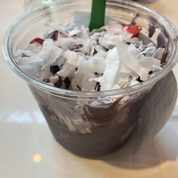 South Block - Açaà bowl with banana, granola, strawberry, nutella and coconut - Acai Bowls Near Me - North Bethesda, Maryland South Block - Açaà bowl with banana, granola, strawberry, nutella and coconut - Acai Bowls Near Me - North Bethesda, Maryland