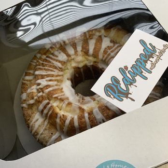 REdipped - Pound cake - Custom Cakes Near Me REdipped - Pound cake - Custom Cakes Near Me
