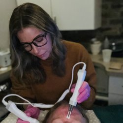 Erin Mann Esthetics - Microcurrent treatment
