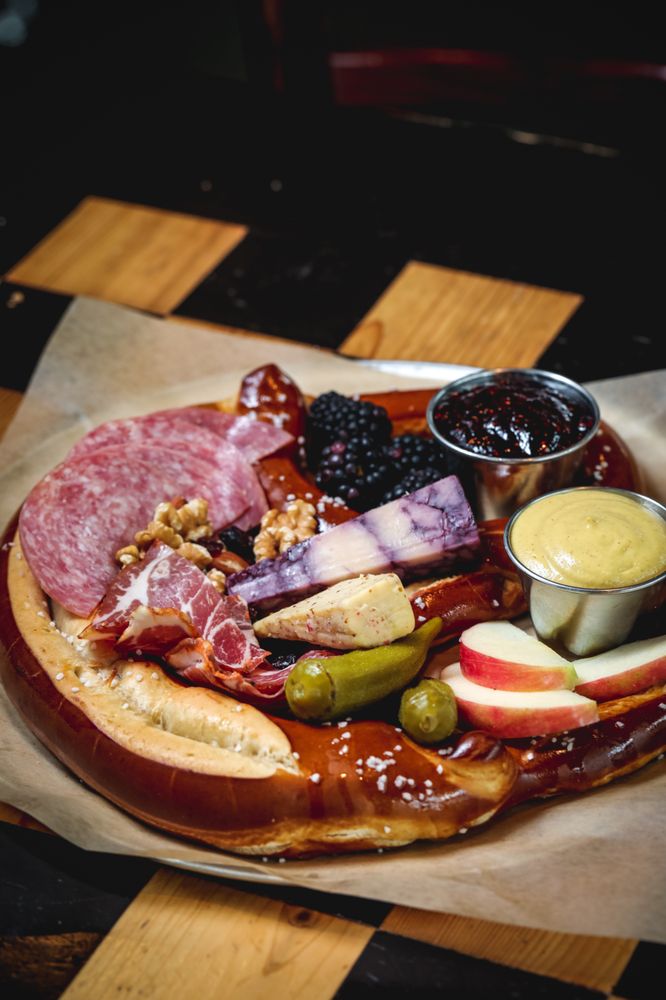 Food from Flying Saucer Draught Emporium