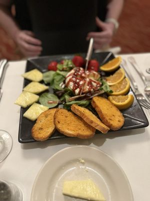 Rey's Restaurant by null