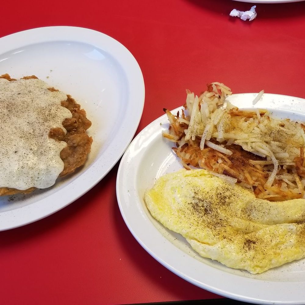 My chicken fried steak breakfast. One of the better chicken fried steaks I've had in a long, long time. And those hashbrowns..... killer.