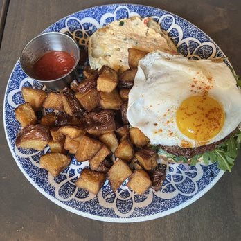 Farm Bar - Lakeview - Wisconsin Pimento Sandwich* - Bars Near Me - Chicago, Illinois Farm Bar - Lakeview - Wisconsin Pimento Sandwich* - Bars Near Me - Chicago, Illinois