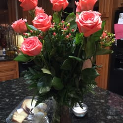 Fleur-De-Farber Florist - These are the roses I won in a contest for my sister! As always they are just stunning!