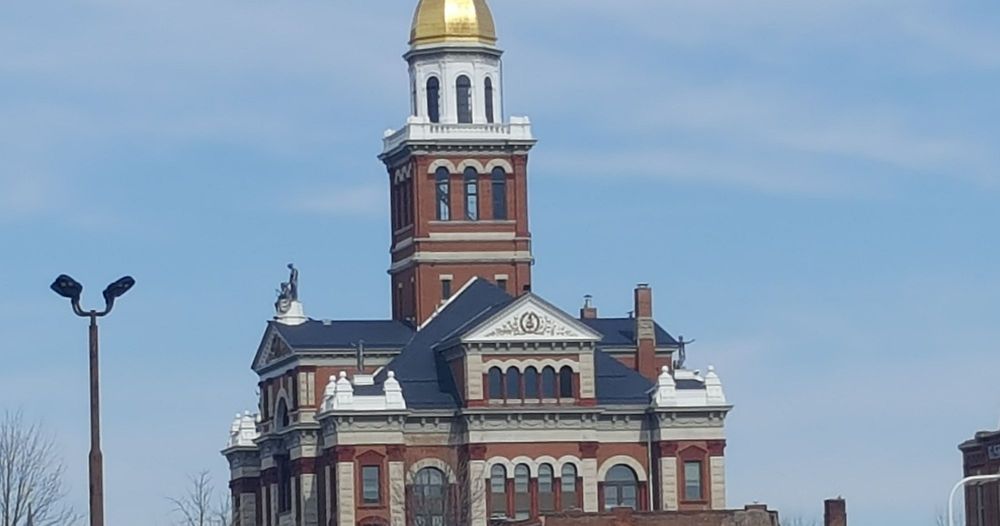 DUBUQUE COUNTY COURTHOUSE Updated September 2024 Cerntral Ave, Dubuque, Iowa Courthouses