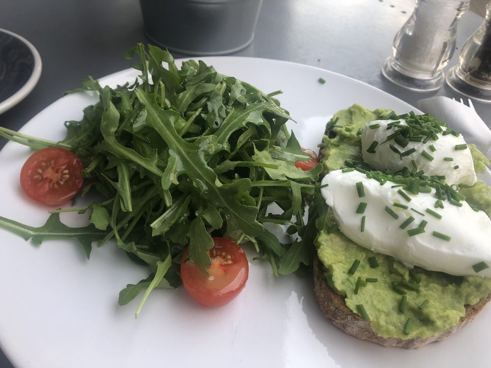 LILLY’S CAFE Updated May 2024 55 Peascod Street, Windsor, United