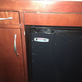Comfort Inn & Suites - Dinged up furniture - Hotels Near Me - West Springfield, Massachusetts