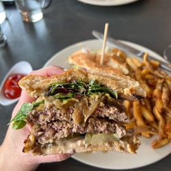 By Word of Mouth - Cheeseburger