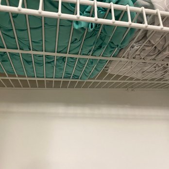 Invitation Homes - Closet shelving with broken brackets/supports - Real Estate Services Near Me - Altamonte Springs, Florida