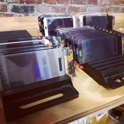 Simpletech - Screens prepared for glass repair