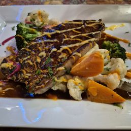 NY Steak w/ 3-Cheese Mashed Potatoes and Veggies